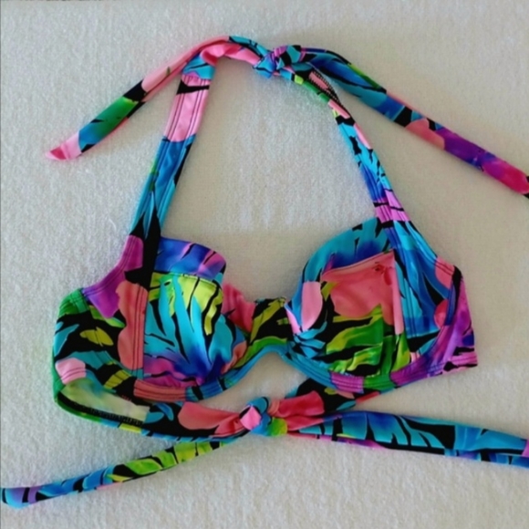 VENUS Jillian Underwire Tropical Print Bikini Top, size C - Picture 1 of 9